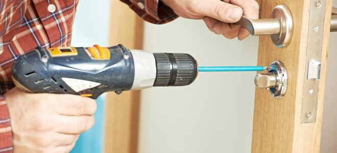 Как поставить межкомнатные двери: пошаговое руководство