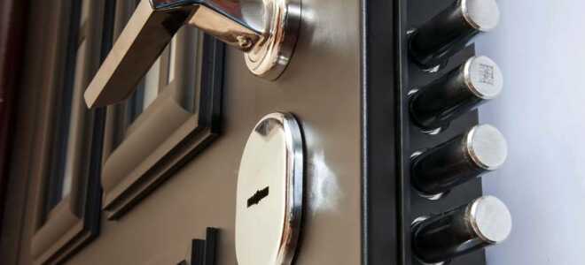 Как выполнить замену входной двери