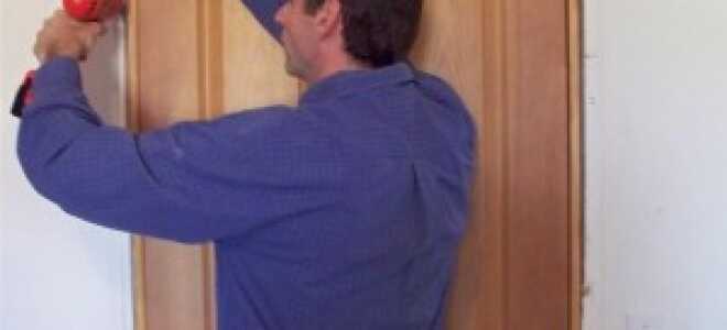 Как происходит установка межкомнатных дверей своими руками: видео и петли бабочка