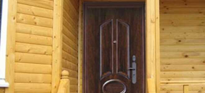 Критерии выбора входных дверей на дачу