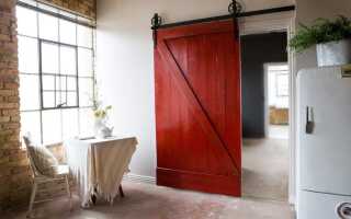 Брутальная внешность амбарных дверей в стиле лофт