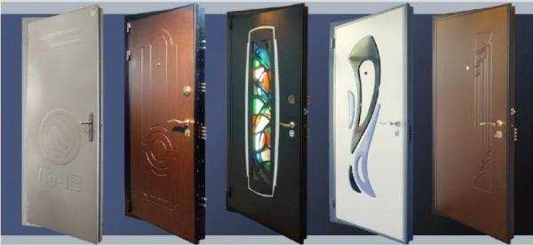 Ассортимент по цвету и фурнитуре