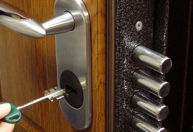 Замок входной двери