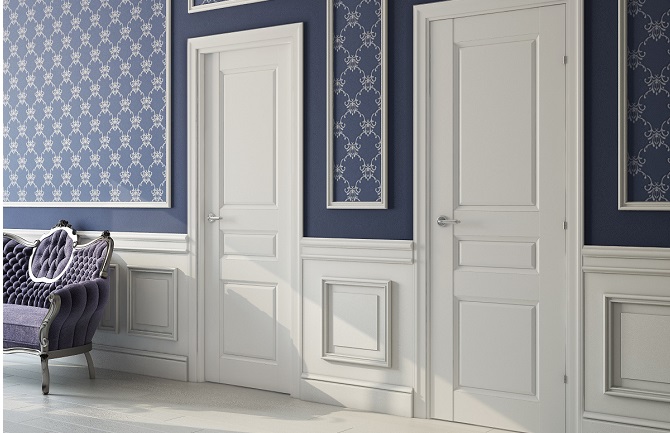 Двери белого цвета в классическом стиле 