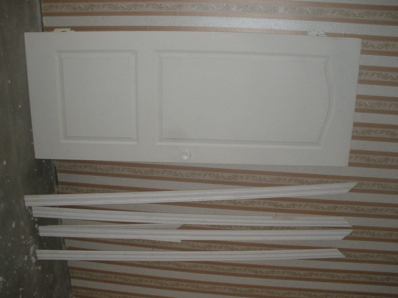 Неокрашенная дверь канадка