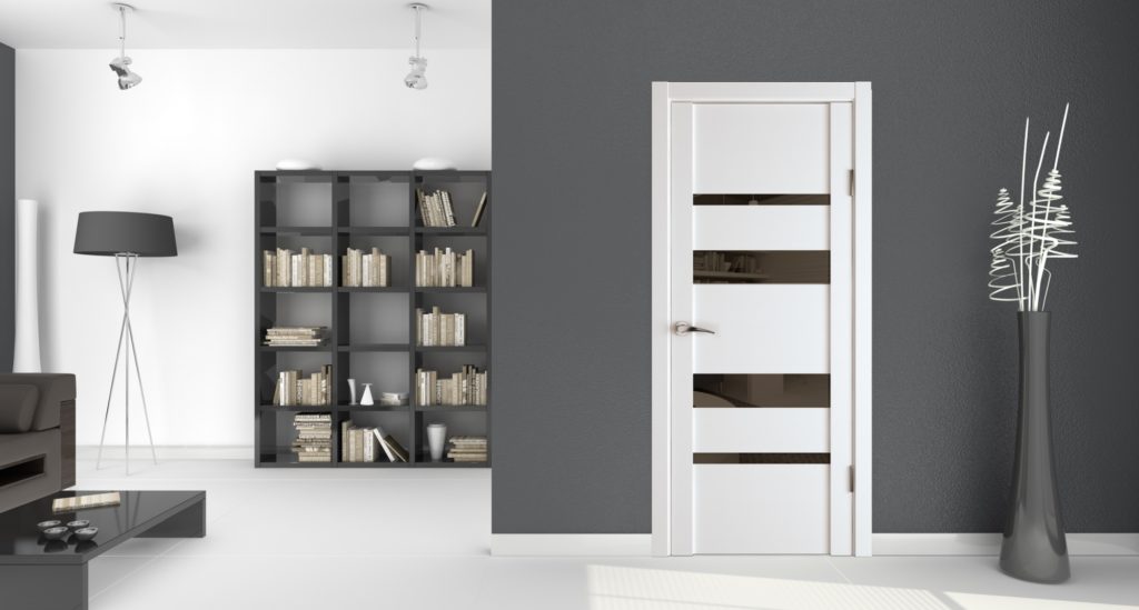 Дверь в интерьере High-Tech