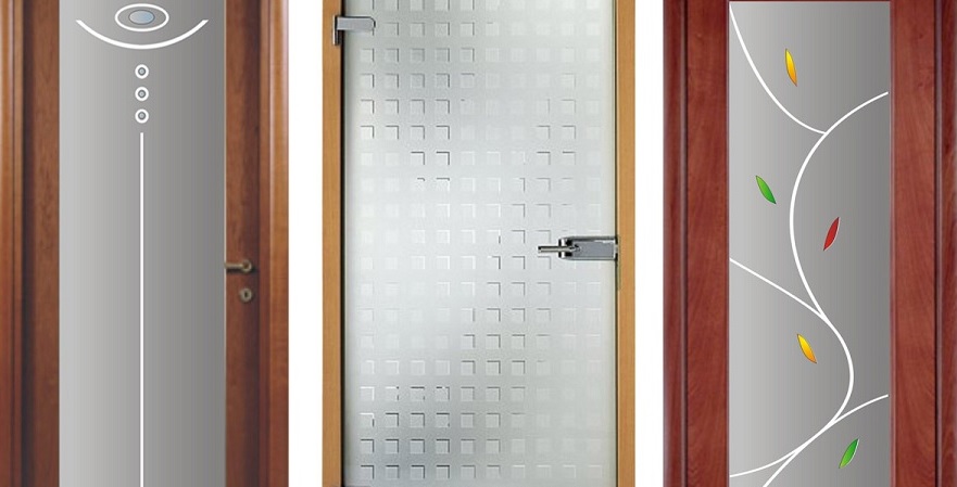 Разные виды дверей с матированными стеклом 