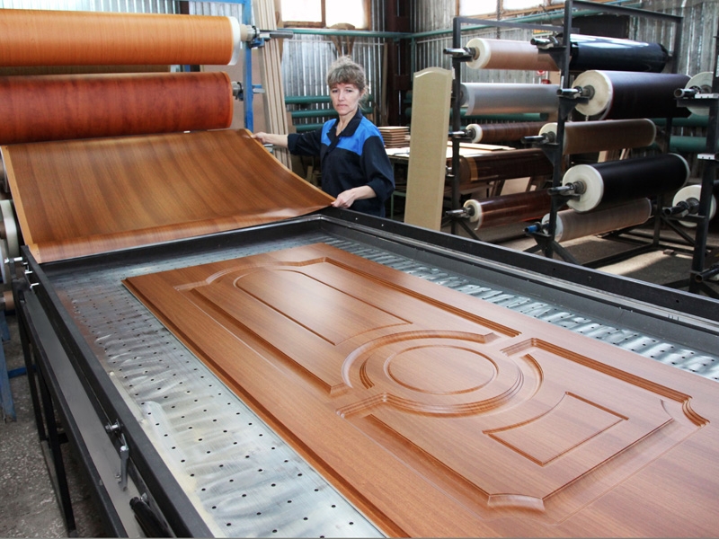 Изготовление дверей из ПВХ