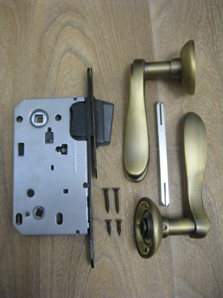 Ручка с магнитным замком